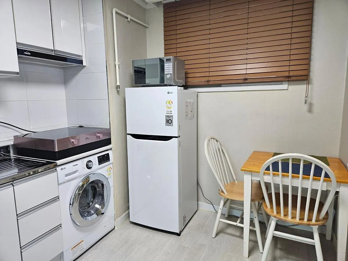 Apartment Staycation Seoul